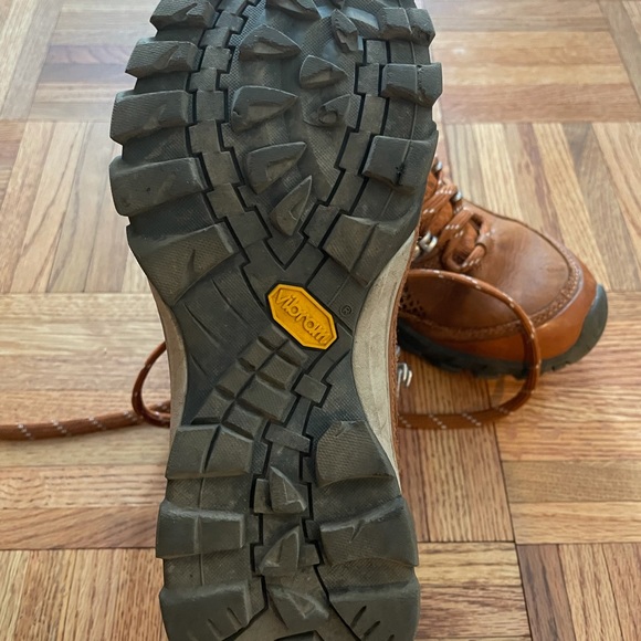 Vasque Talus XT GTX Hiking Boot - Picture 2 of 2